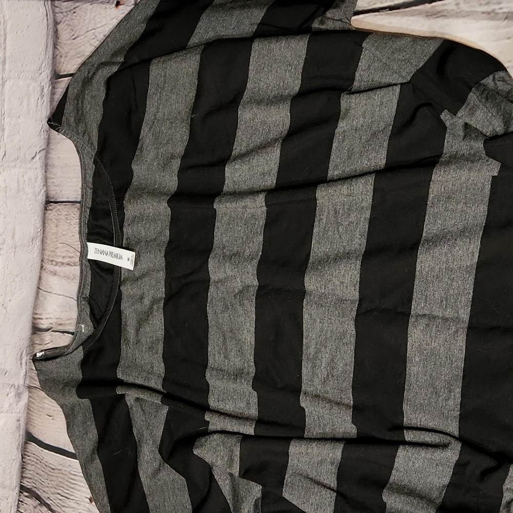 Zenana tunic Size M - Picture 1 of 8